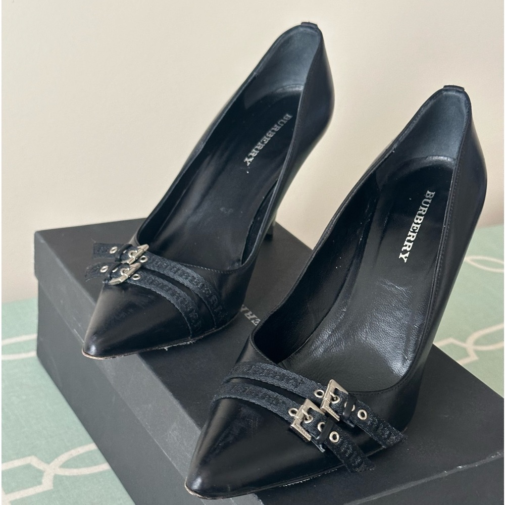 Burberry heels size 36